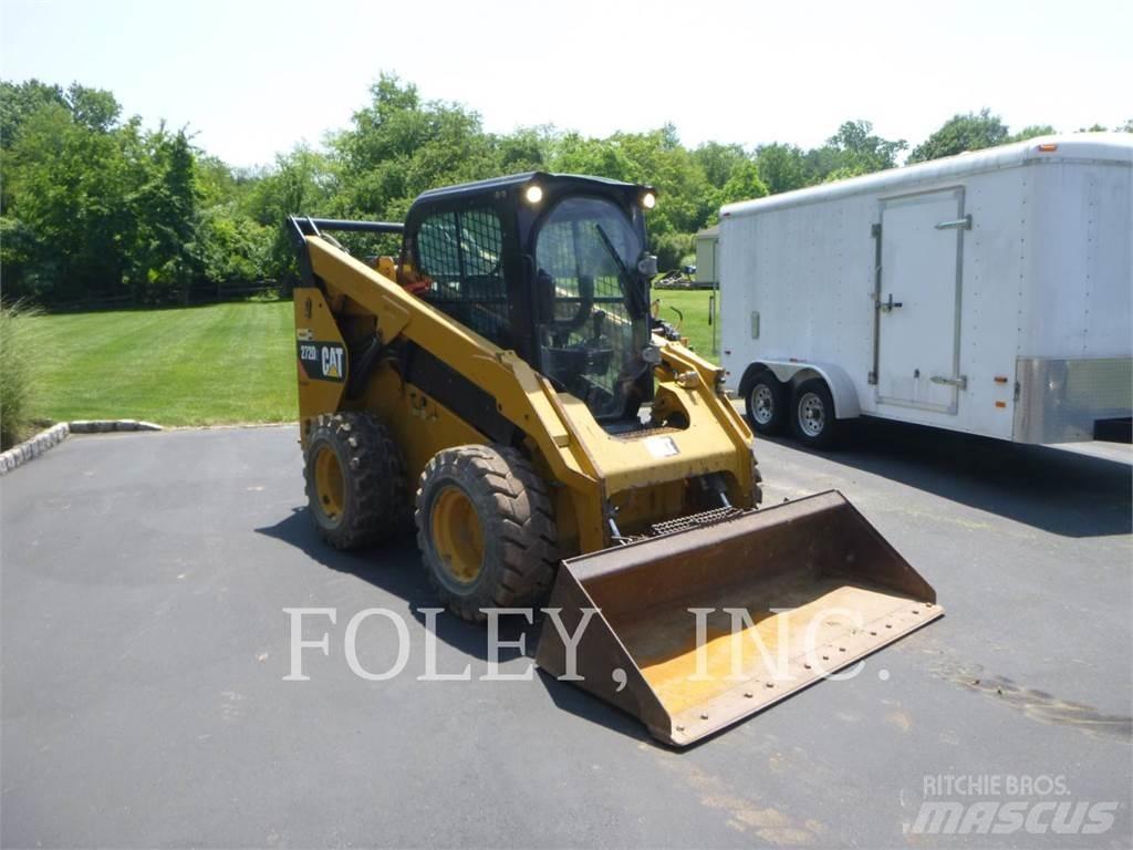 CAT 272D2 Skid steer loaders