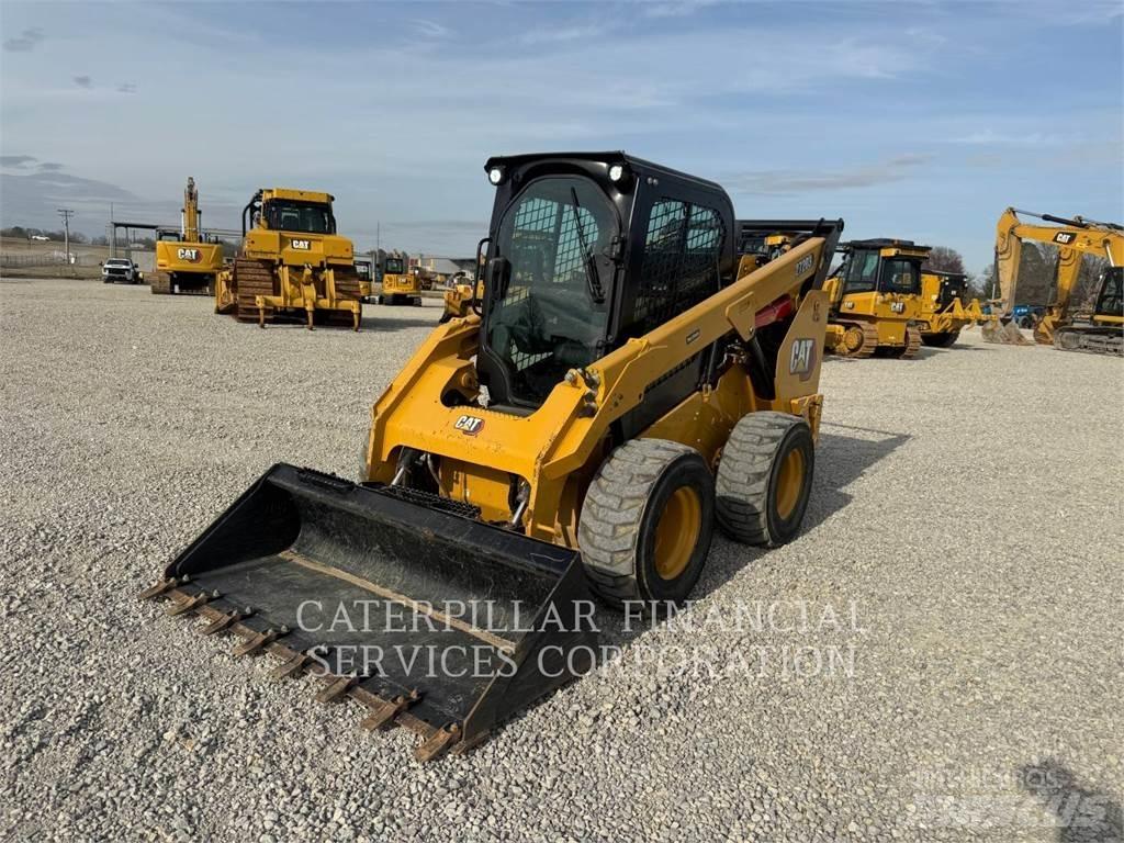 CAT 272D3 Skid steer loaders