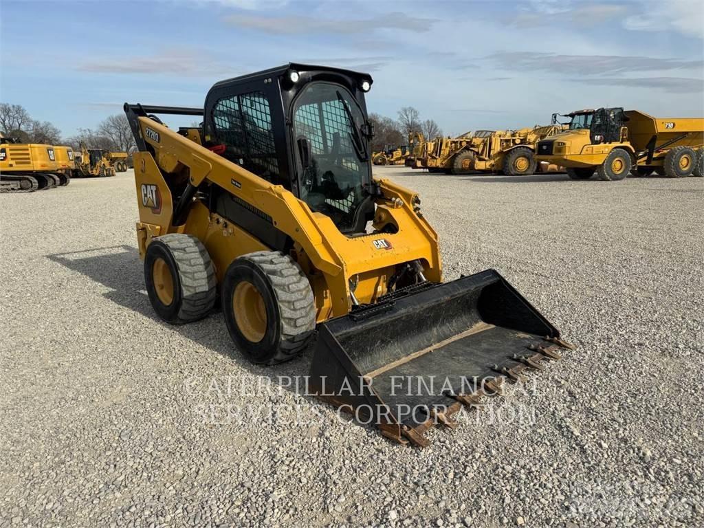 CAT 272D3 Skid steer loaders