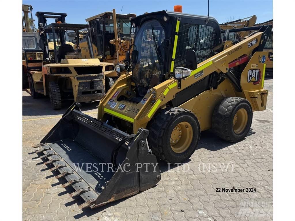 CAT 272D3 Skid steer loaders
