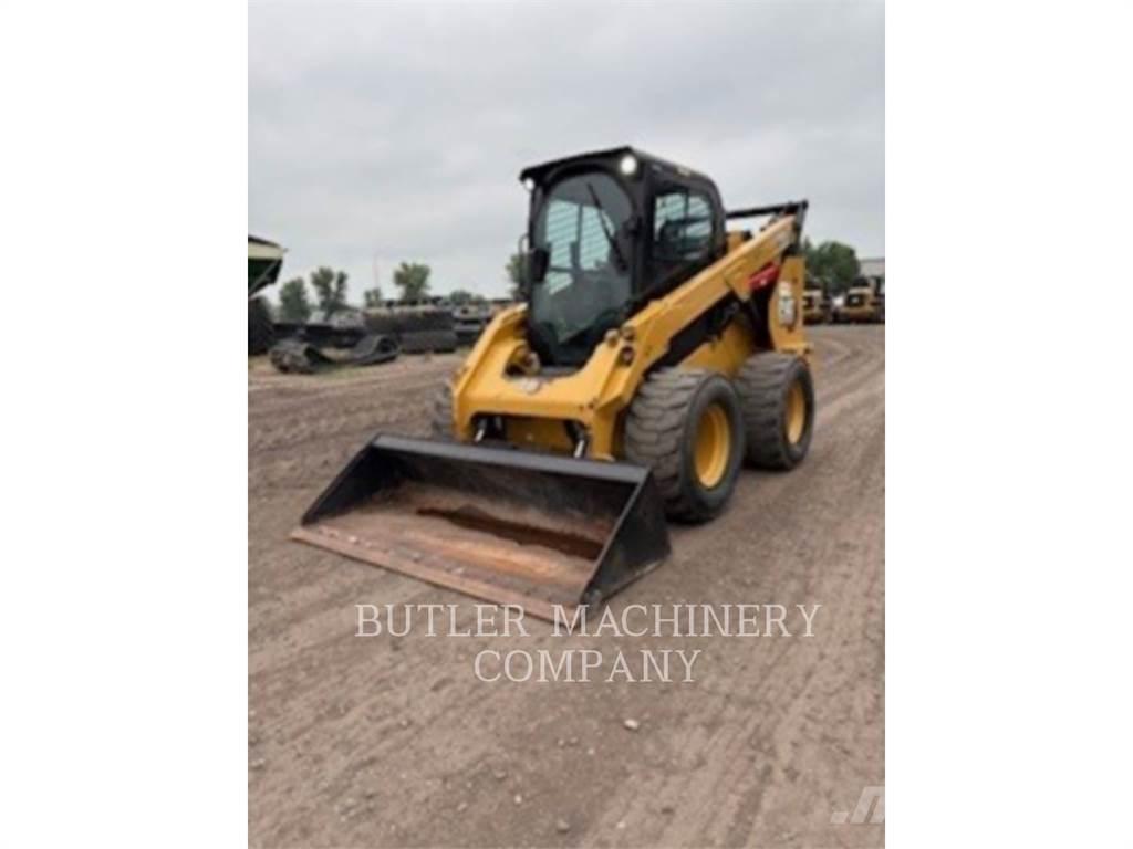 CAT 272D3 Skid steer loaders