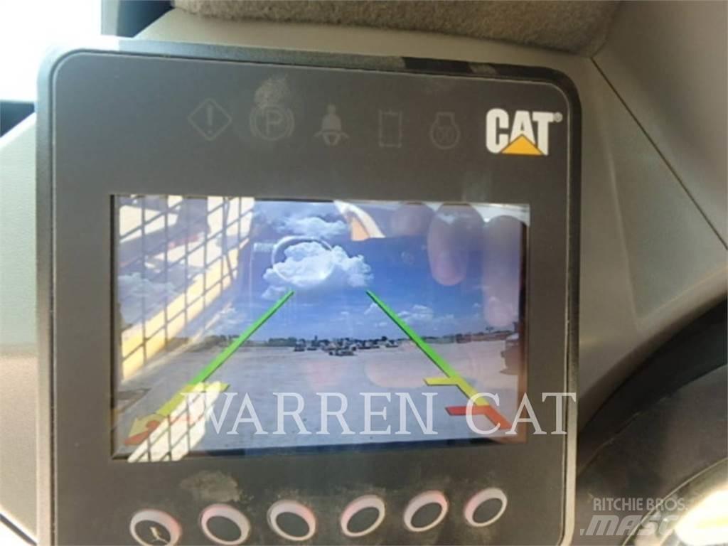 CAT 272D3 C3H2 Skid steer loaders