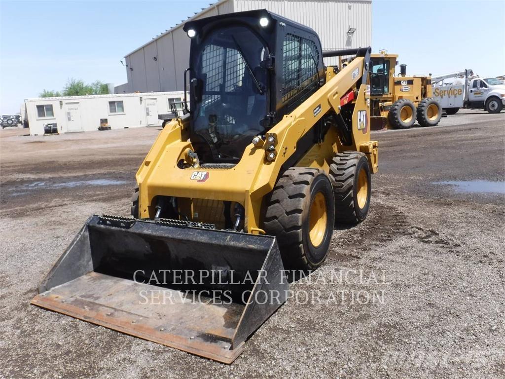 CAT 272D3HF Skid steer loaders