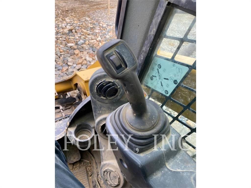 CAT 279D Crawler FEL's