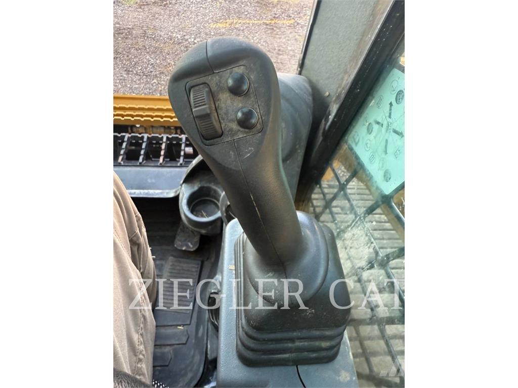 CAT 279D3 Crawler FEL's