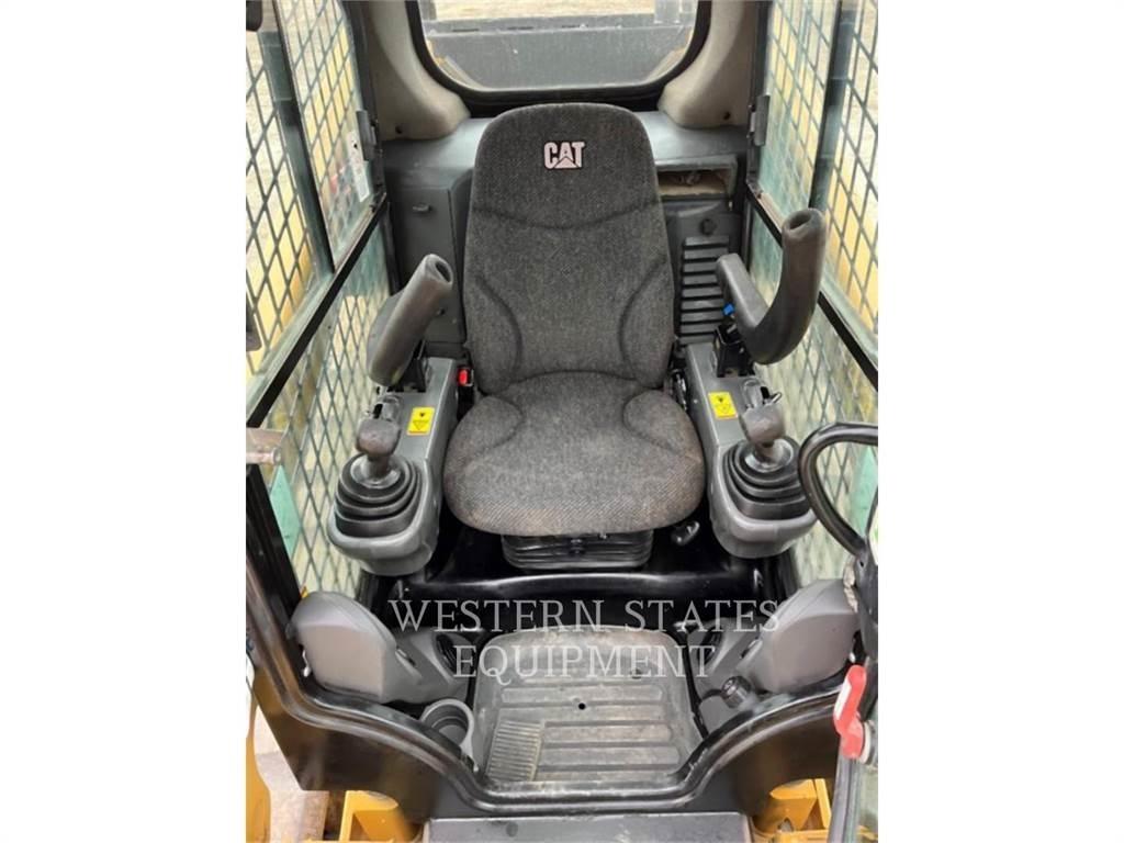 CAT 299D2 Skid steer loaders