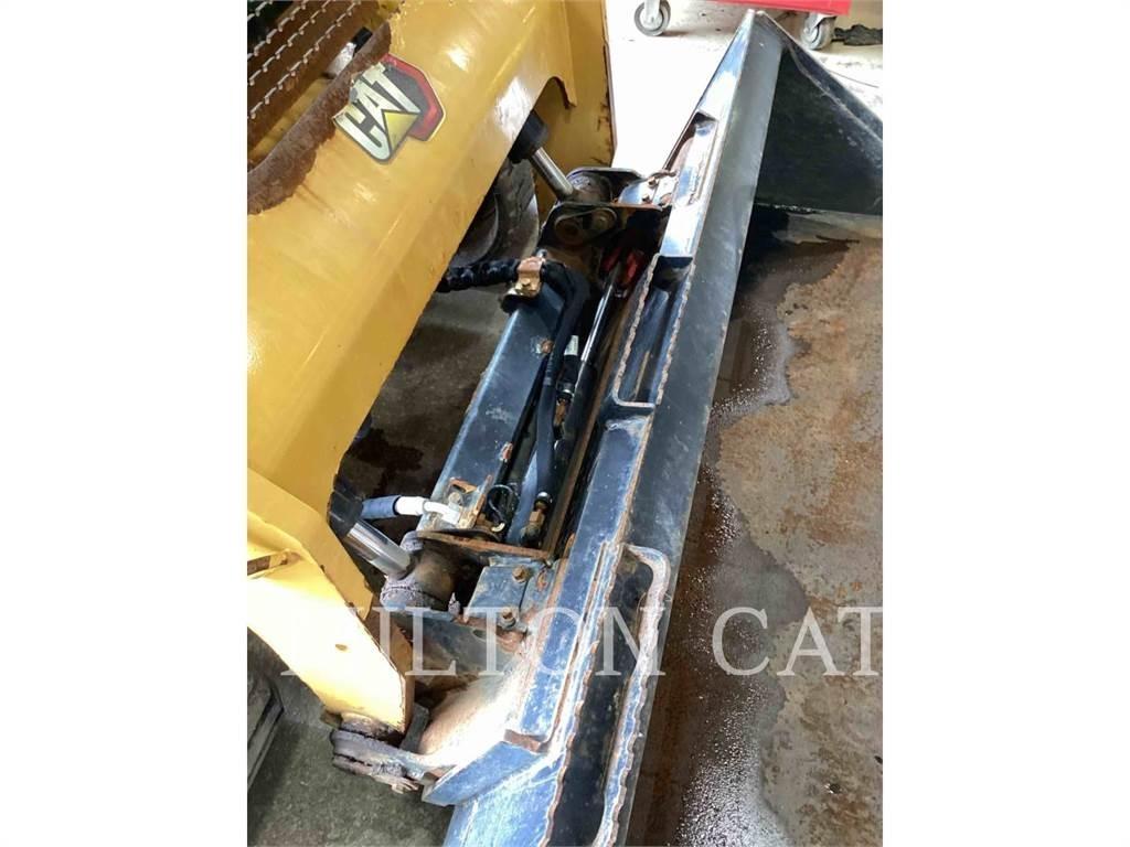CAT 299D3 Crawler FEL's