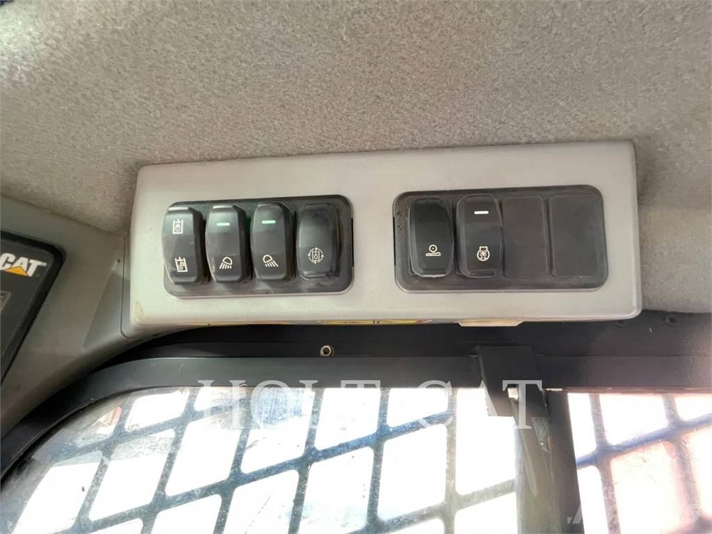 CAT 299D3XE Crawler FEL's