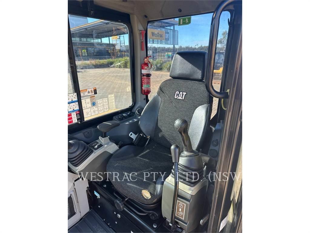 CAT 304E2CR Crawler excavators