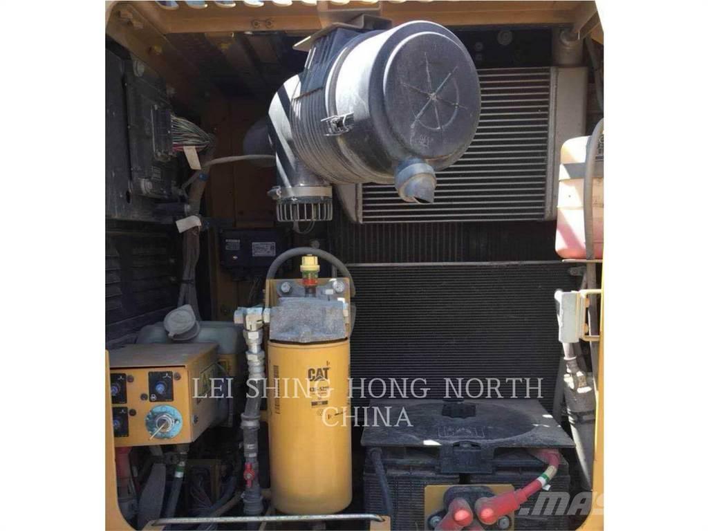 CAT 313D2GC Crawler excavators