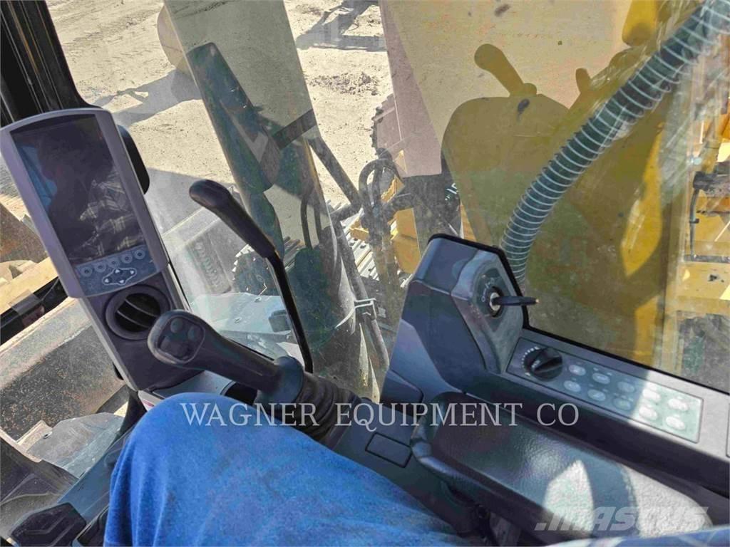 CAT 313FL Crawler excavators