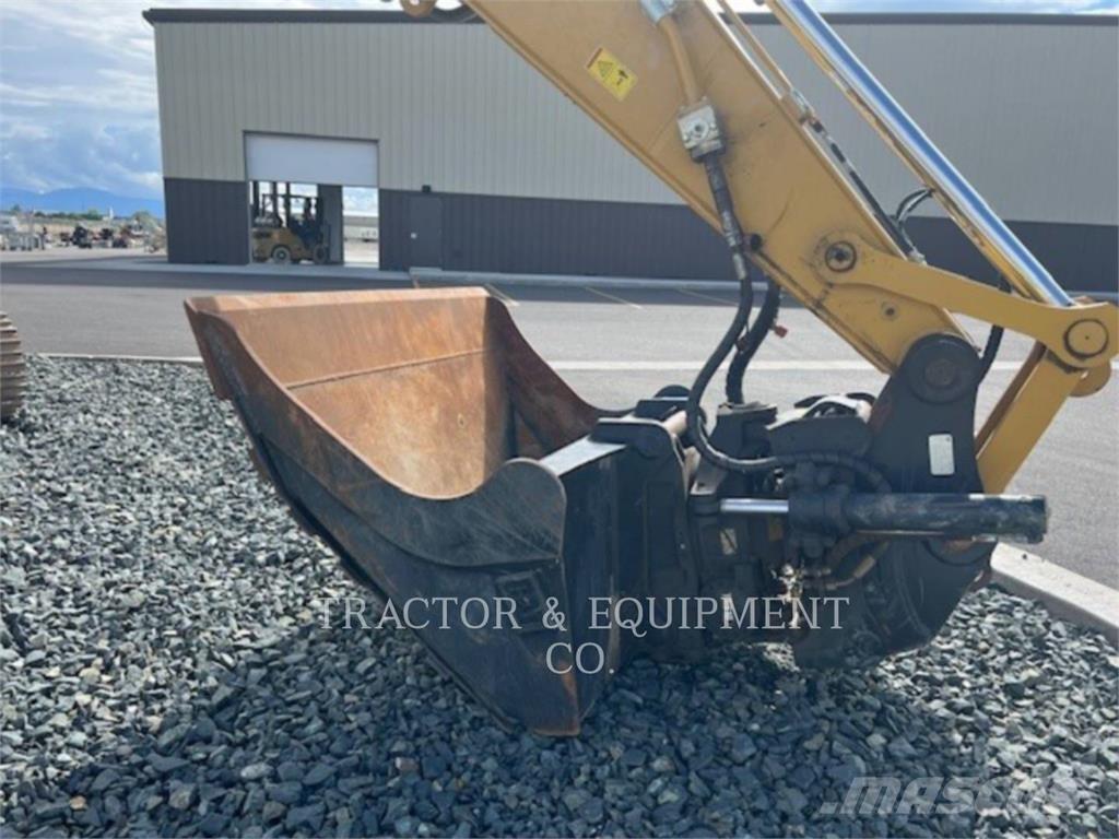 CAT 320 Crawler excavators