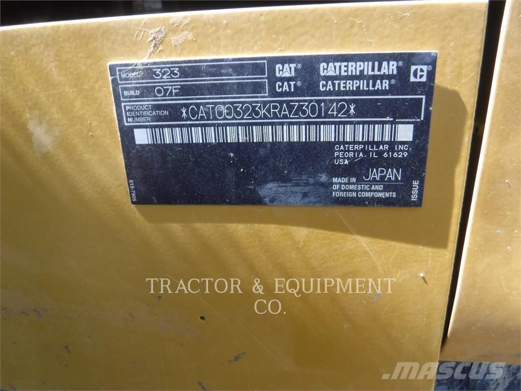 CAT 323 Crawler excavators