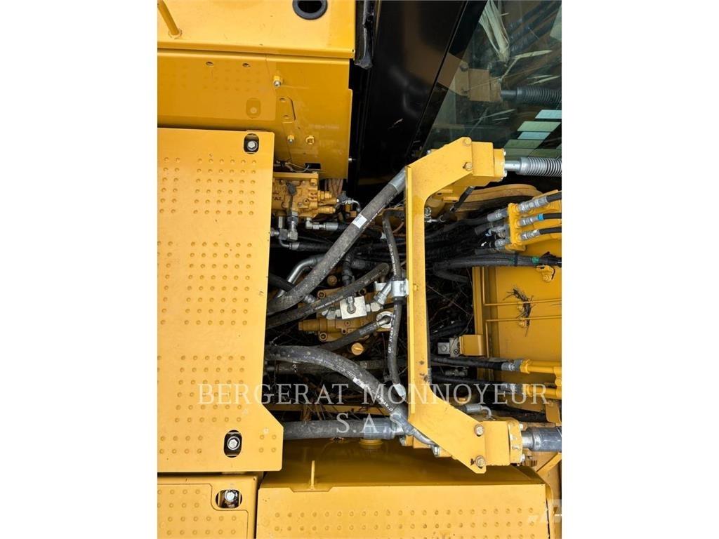 CAT 323F Crawler excavators