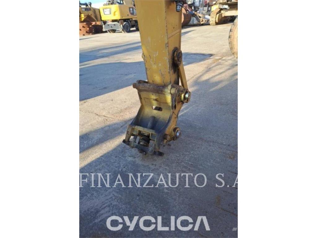 CAT 323F Crawler excavators