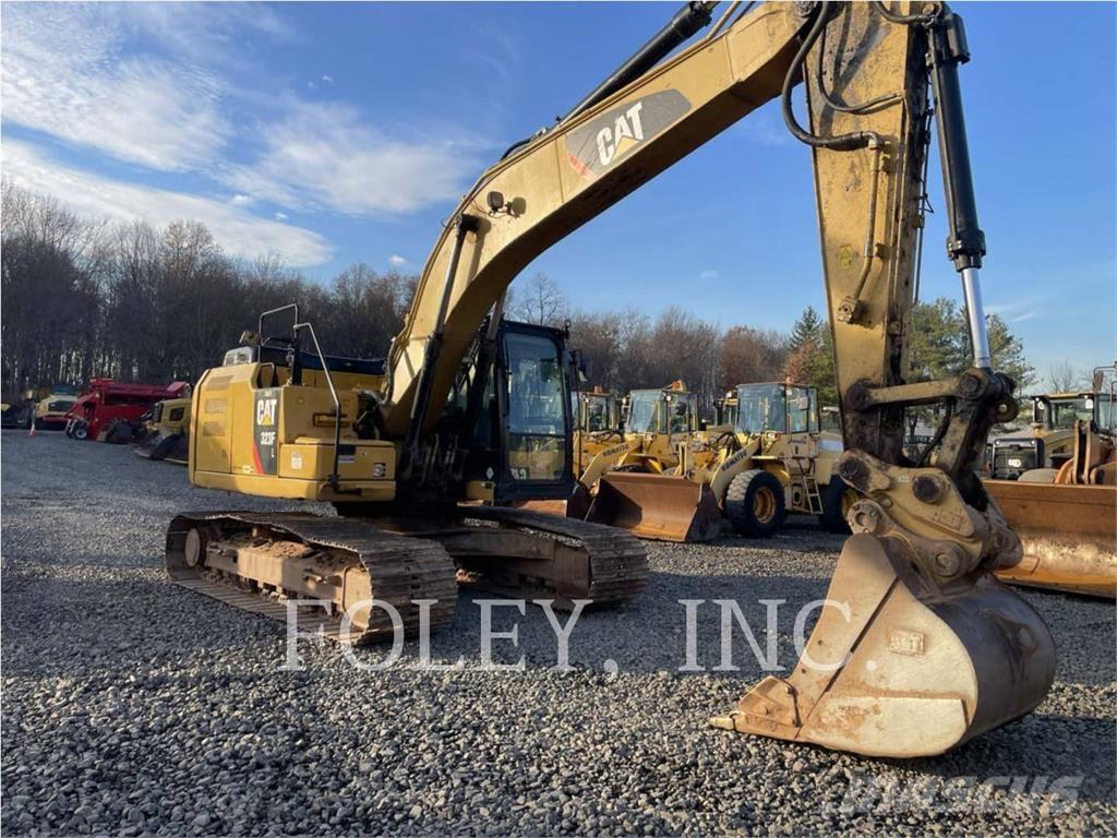 CAT 323FL Crawler excavators
