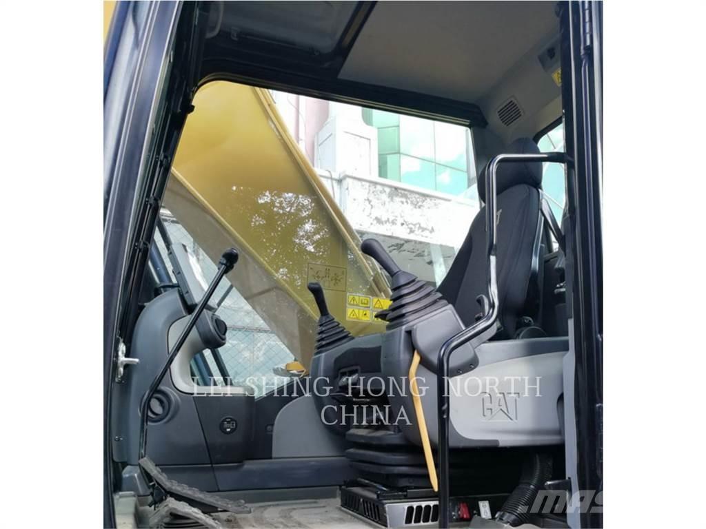 CAT 326D2L Crawler excavators