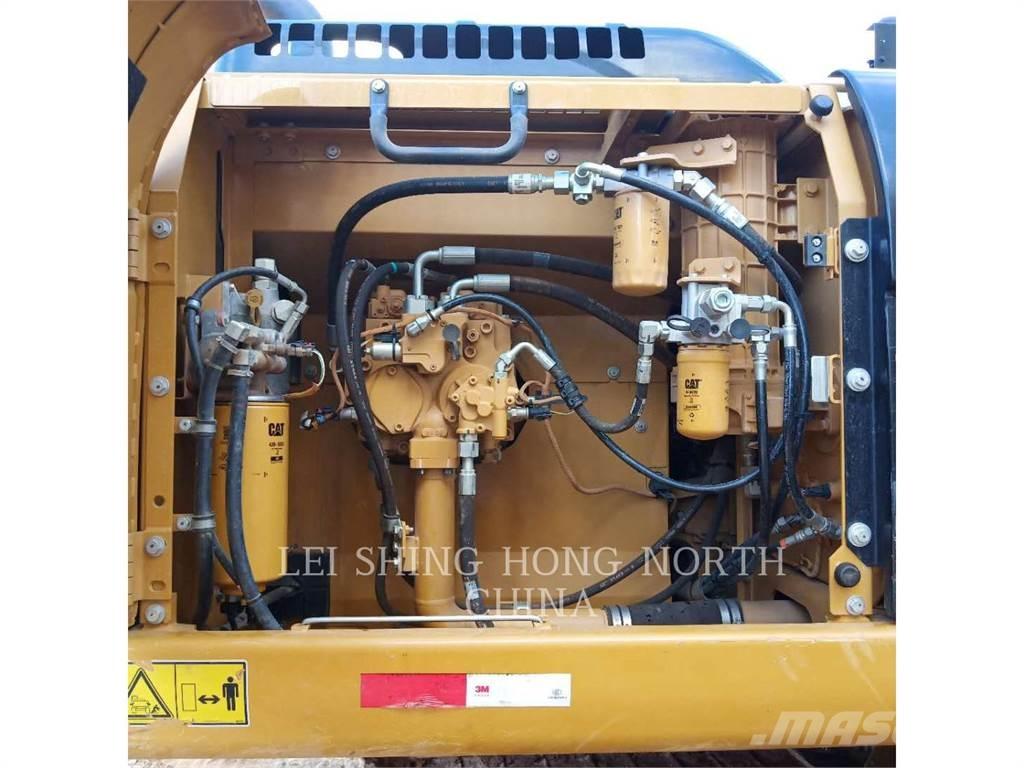 CAT 326D2L Crawler excavators