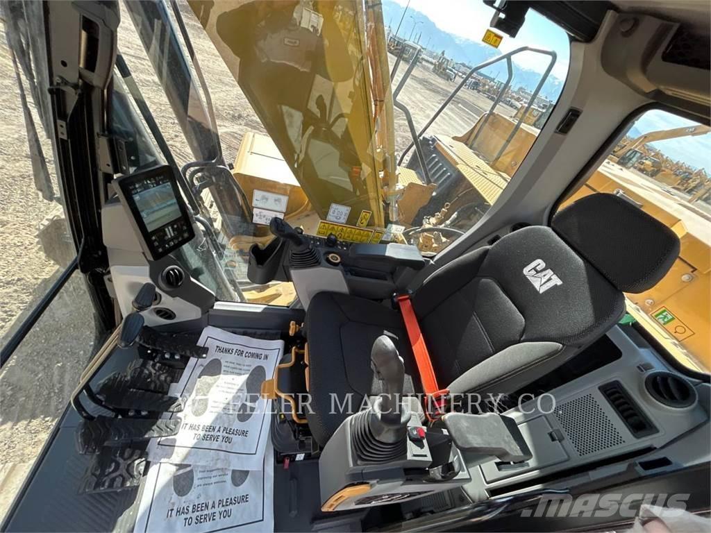 CAT 330 Crawler excavators