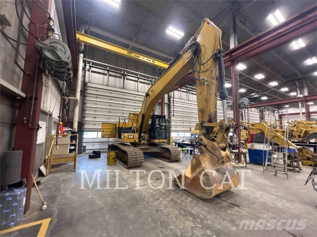 CAT 330 Crawler excavators