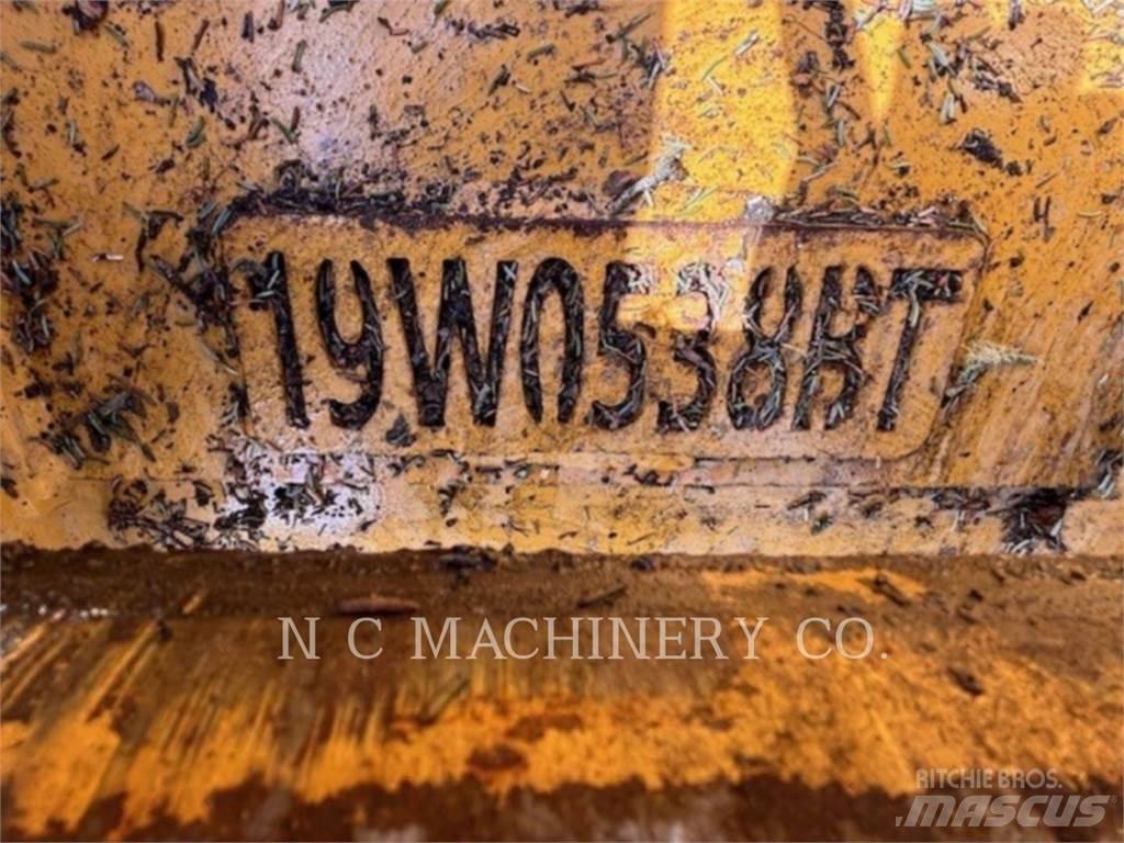 CAT 330 Crawler excavators