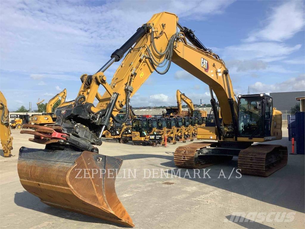CAT 33007 Crawler excavators