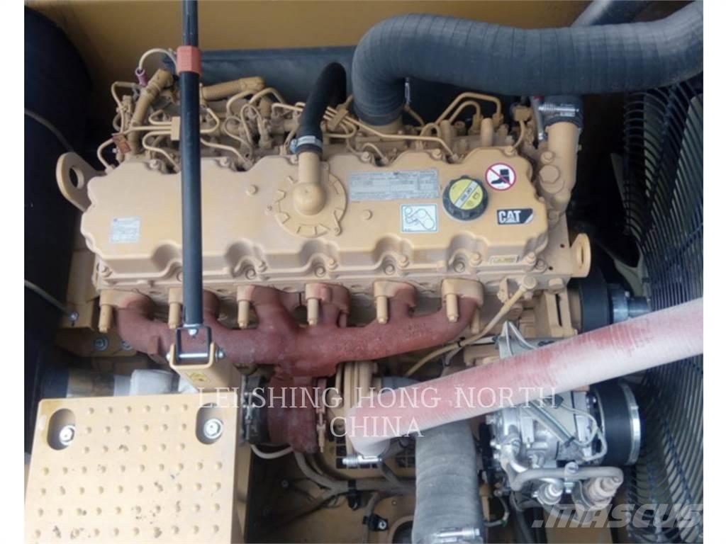 CAT 330D2L Crawler excavators