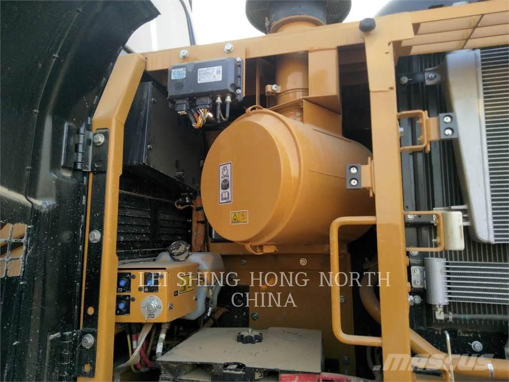 CAT 330D2L Crawler excavators