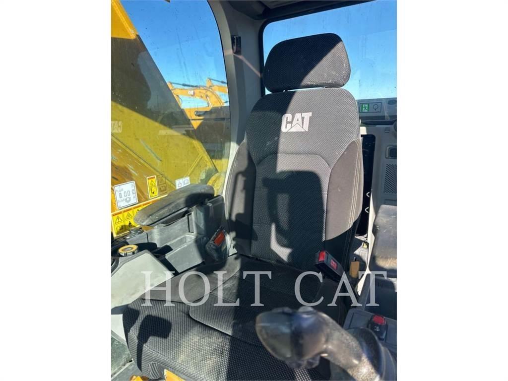 CAT 335 Crawler excavators