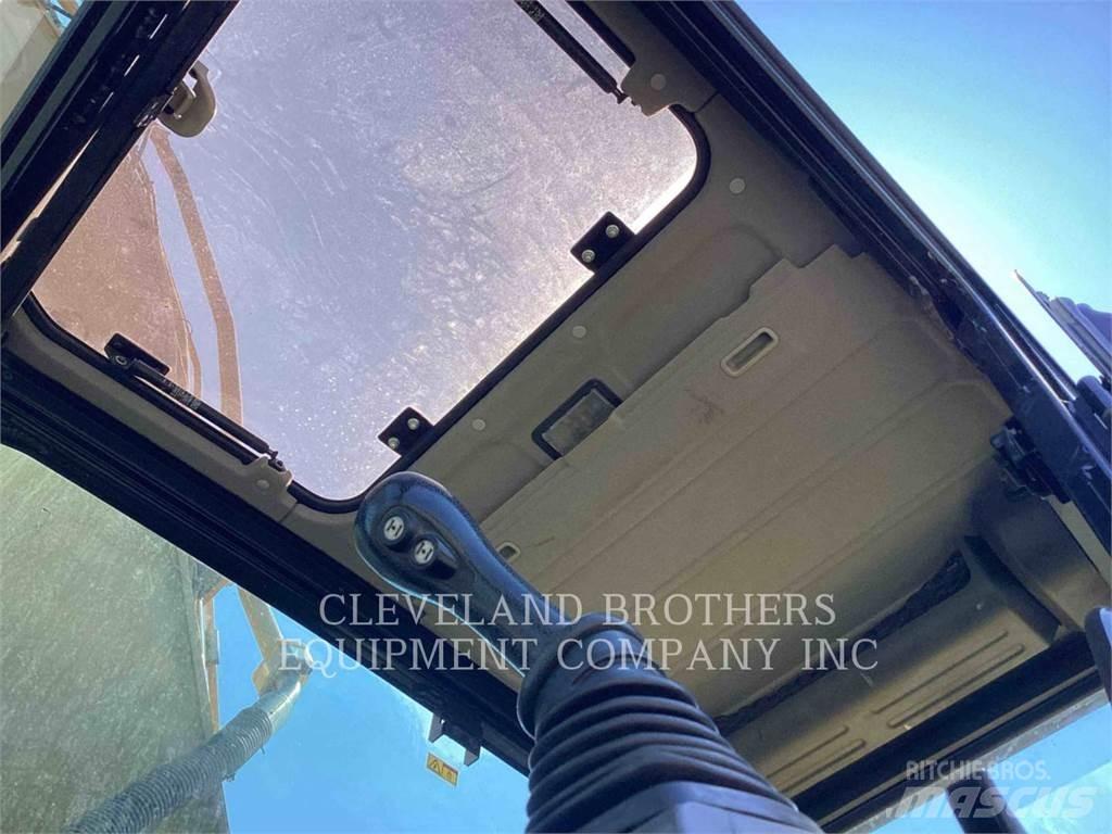 CAT 336 Crawler excavators