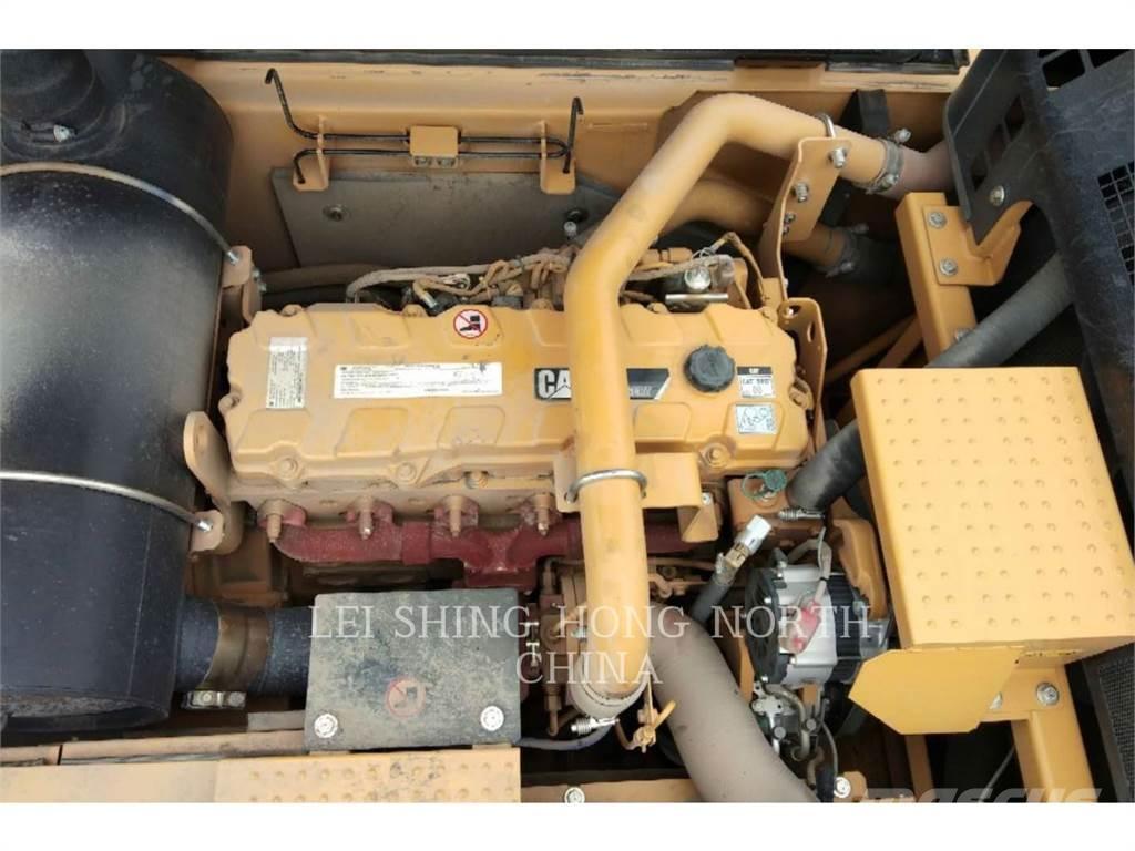 CAT 336D2 Crawler excavators