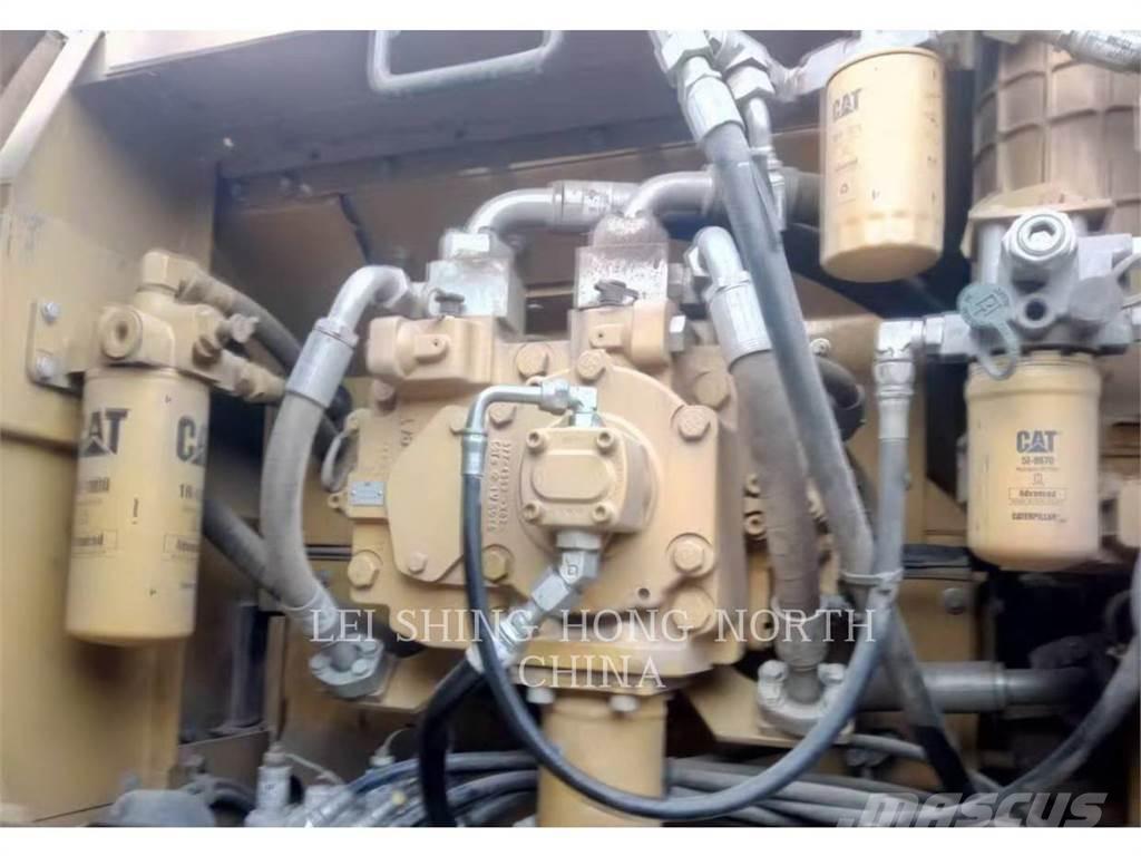 CAT 336D2XE Crawler excavators