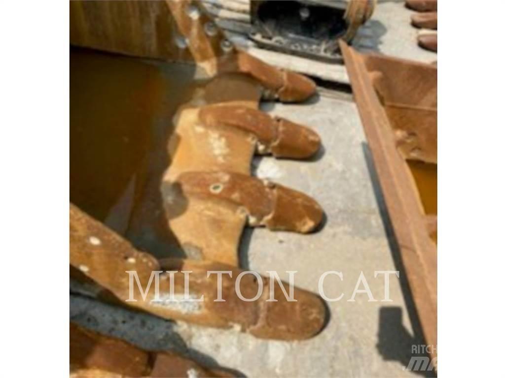 CAT 349 BUCKET 55IN Buckets