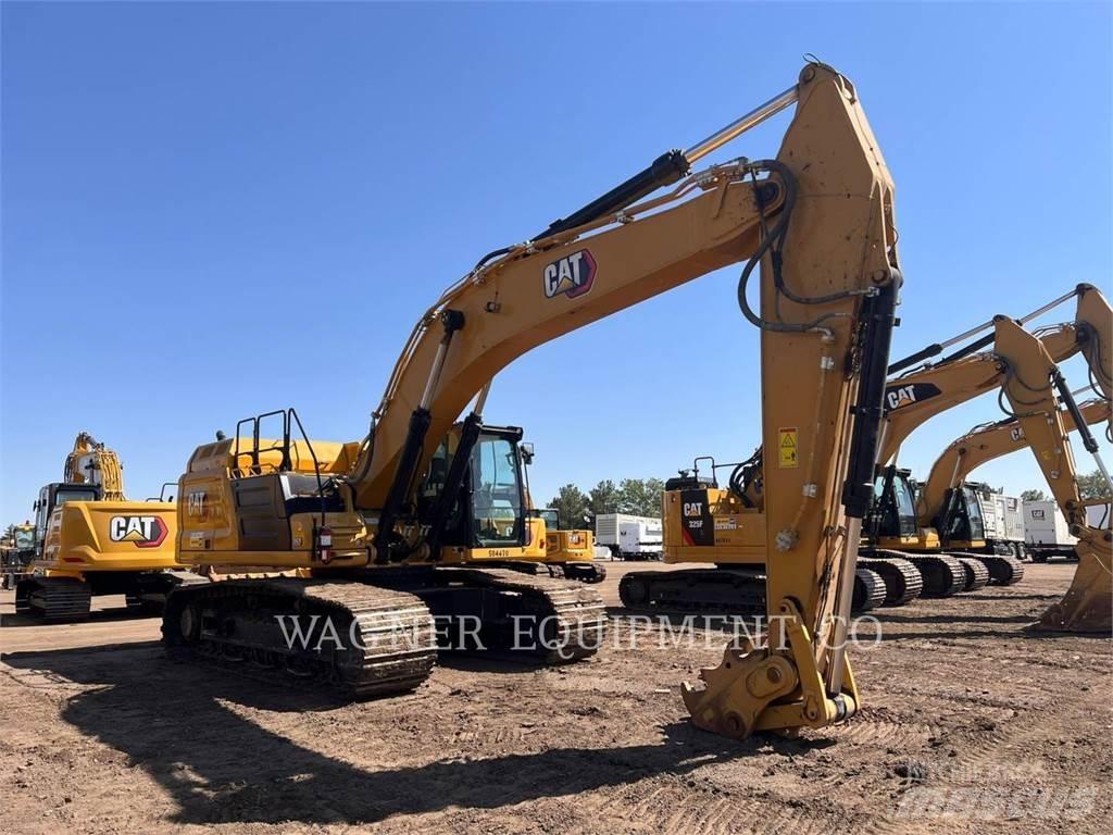 CAT 352 Crawler excavators