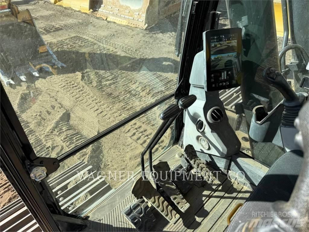 CAT 352 Crawler excavators