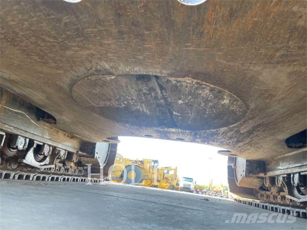 CAT 352 12 TC Crawler excavators
