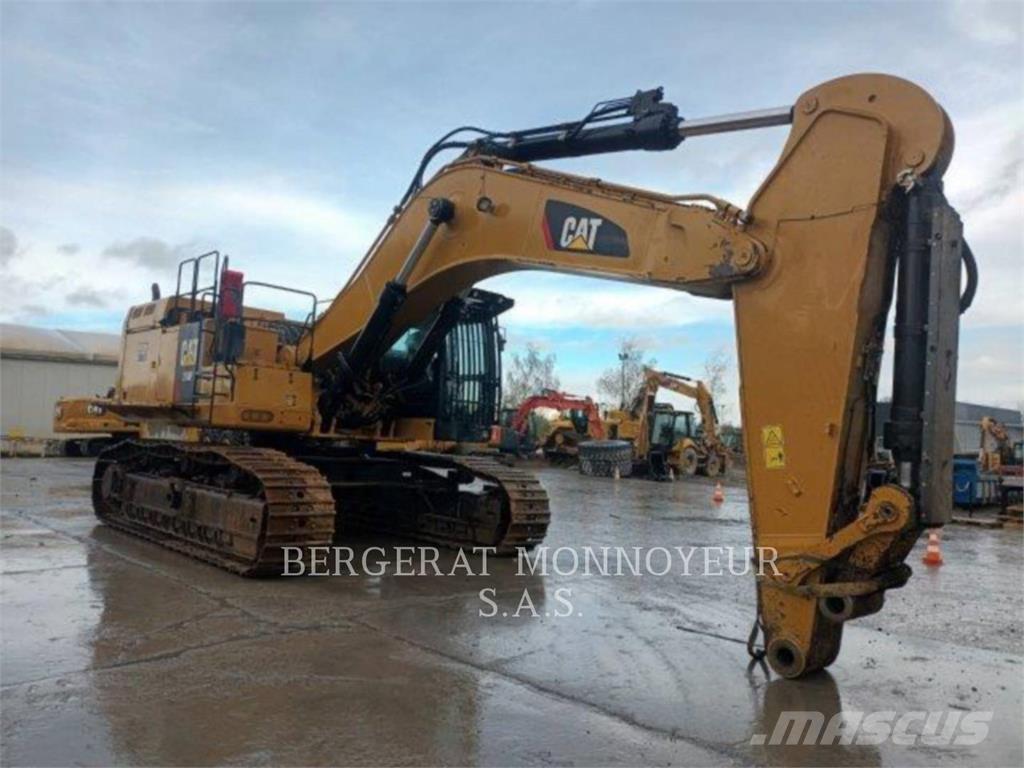 CAT 374F Crawler excavators