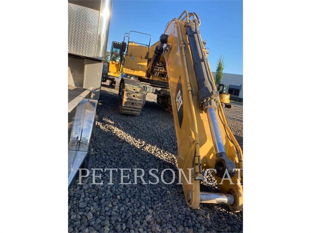 CAT 390FL Crawler excavators
