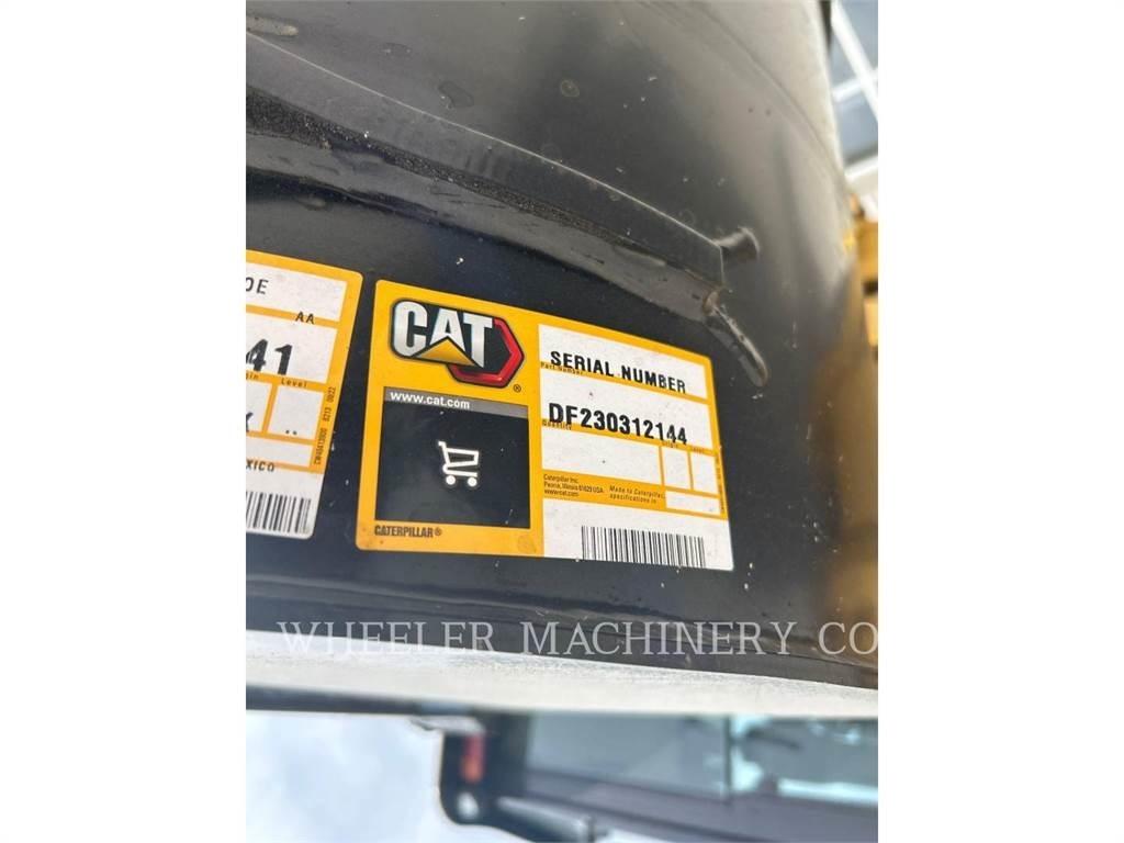 CAT 420 CF TLB's