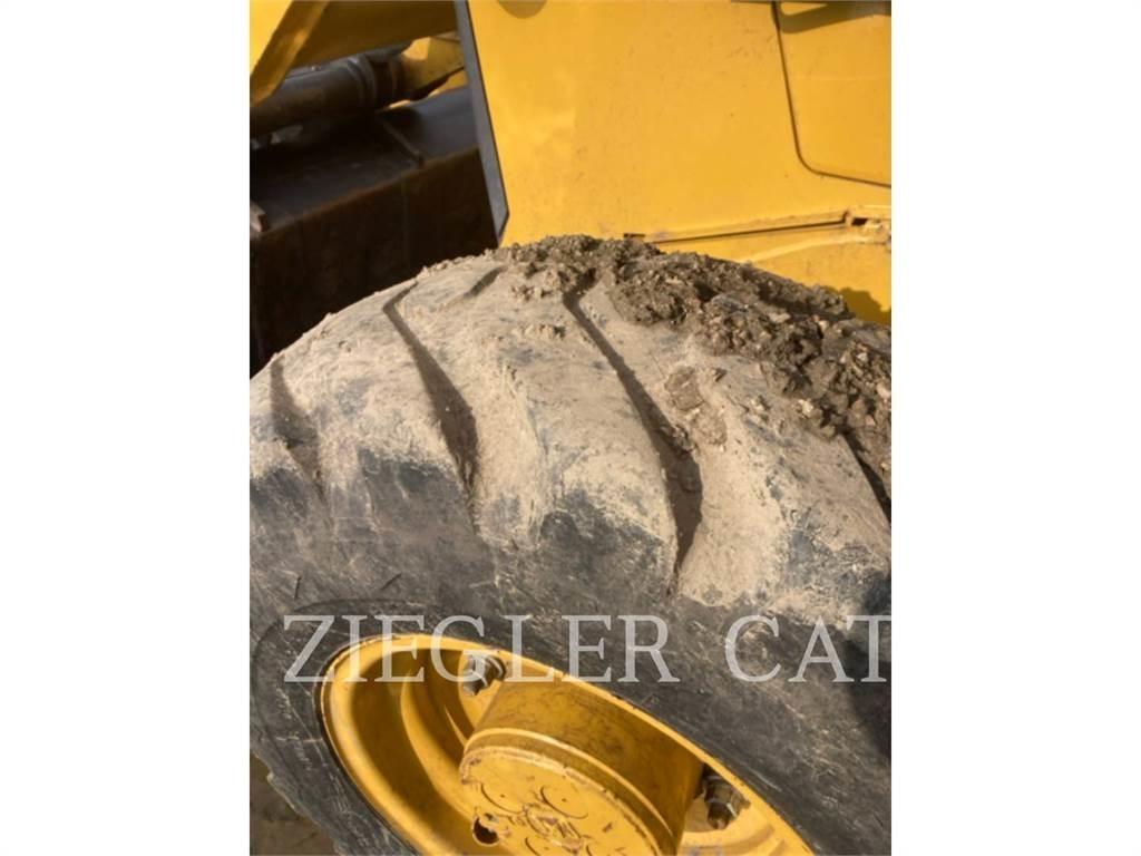 CAT 420F2 TLB's