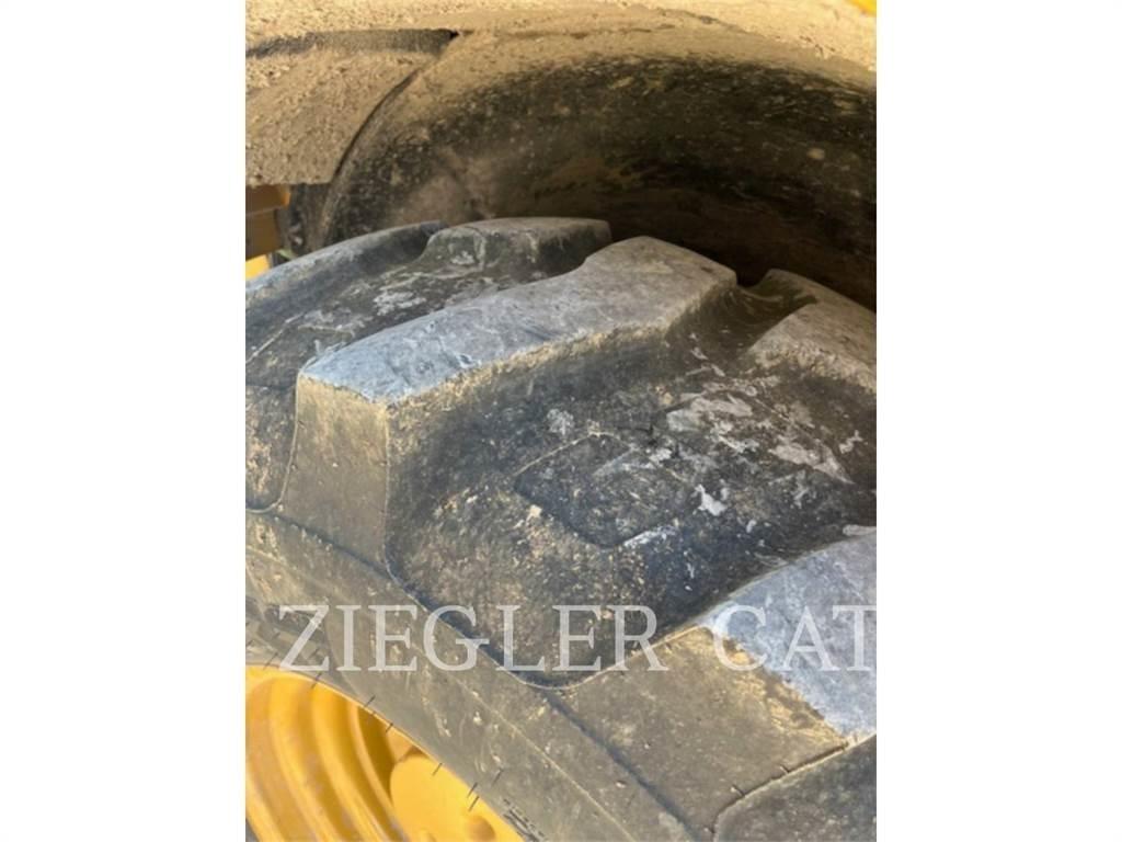 CAT 420F2IT TLB's