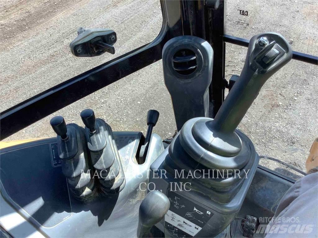 CAT 420F2ST TLB's