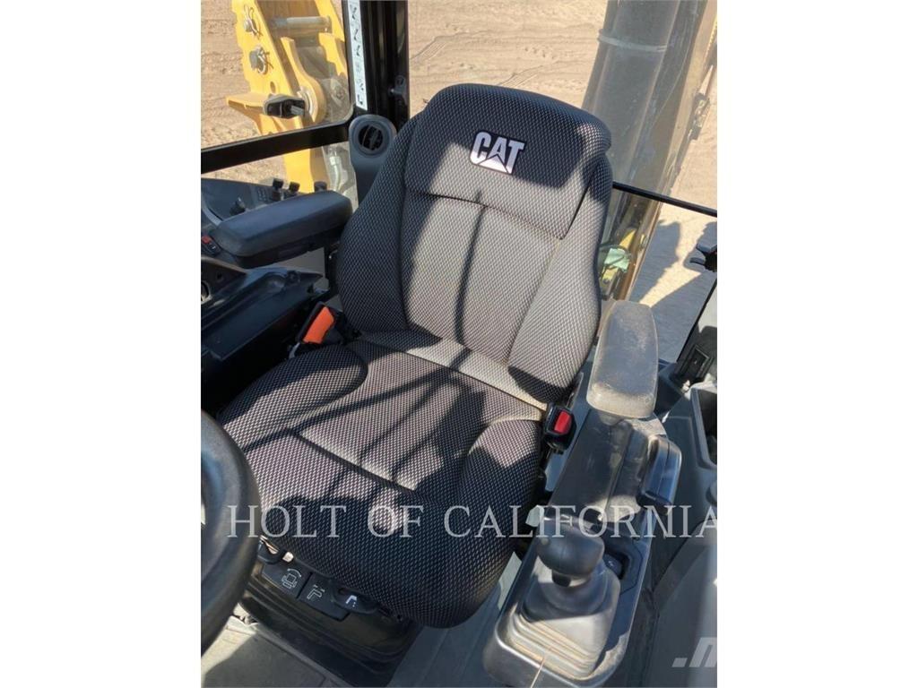 CAT 440 TLB's