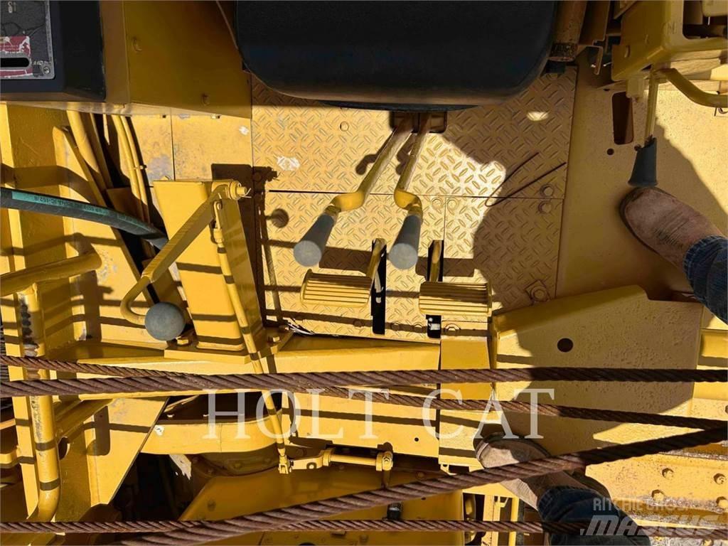 CAT 572G Pipelayer dozers
