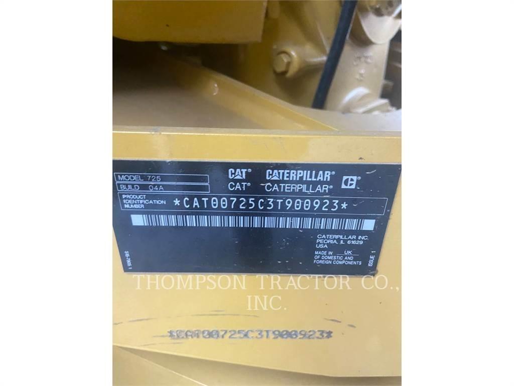 CAT 725 Articulated Haulers
