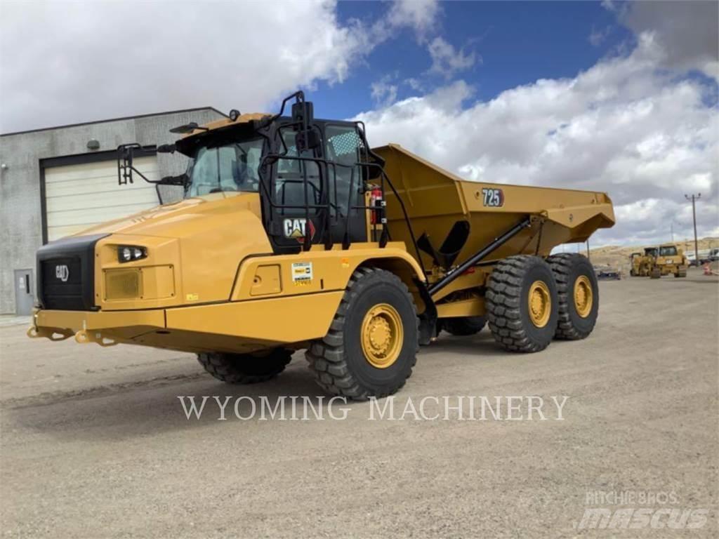 CAT 725 Articulated Haulers