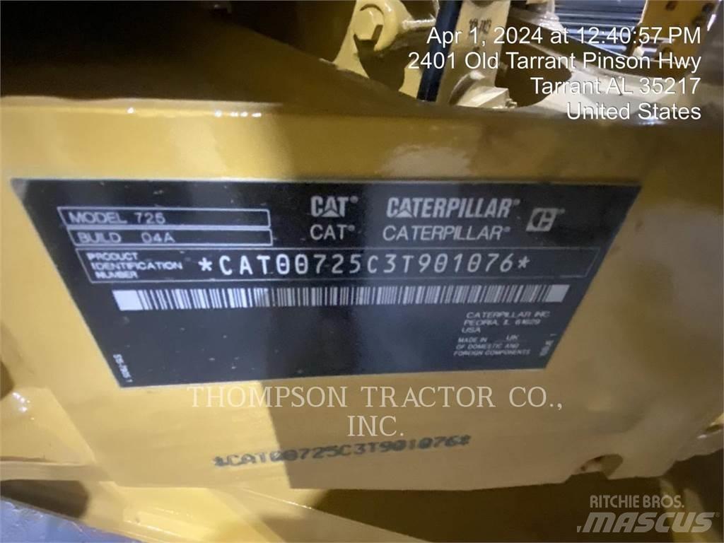 CAT 725 Articulated Haulers