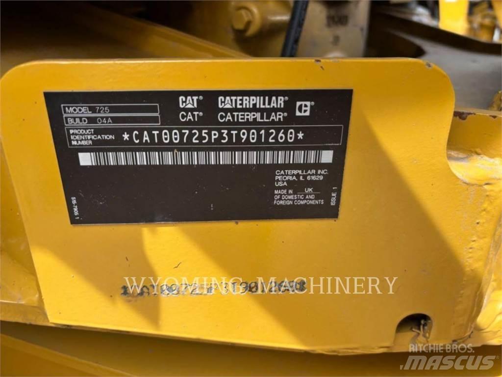 CAT 725 Articulated Haulers