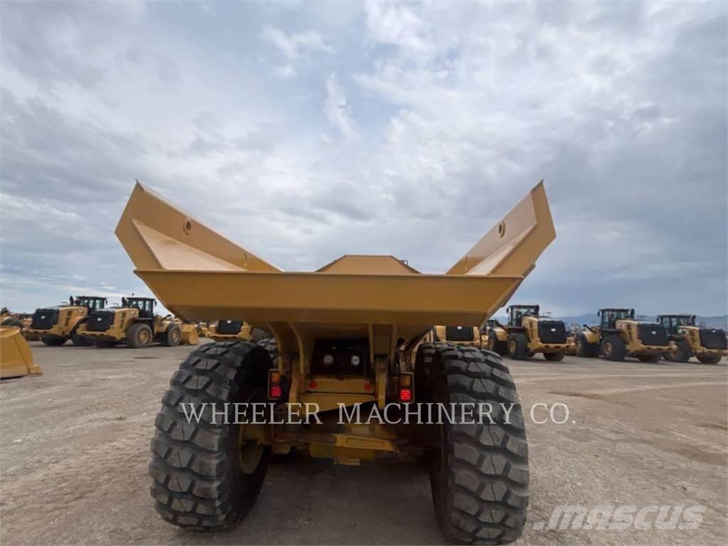 CAT 725 Articulated Haulers