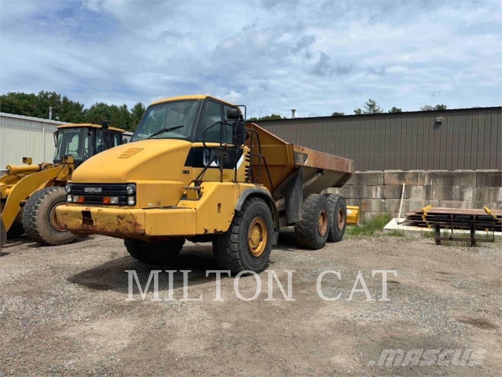 CAT 725 Articulated Haulers